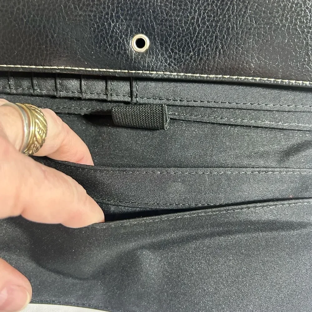 Liz Claiborne Black Leather Wallet NEW Multiple Compartments